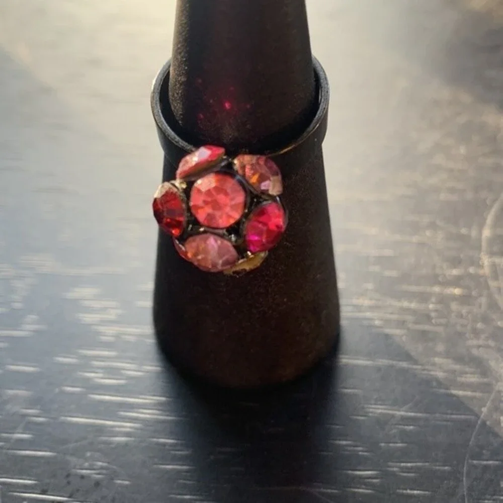 Vintage Pink Rhinestone Ball Ring Size 7 1/2